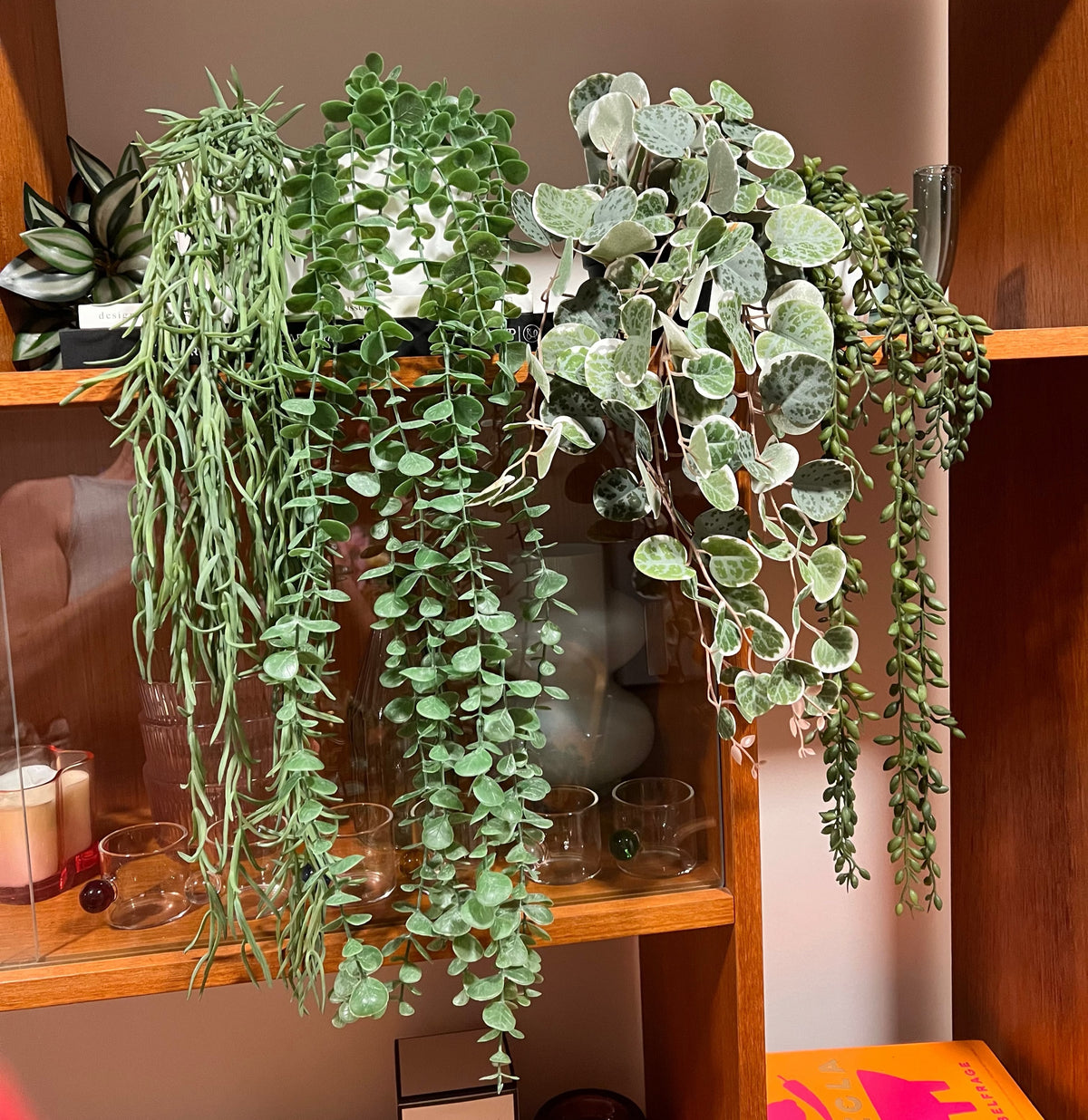 Artificial trailing plants 55cm: bamboo grass, string of pearls and eucalyptus